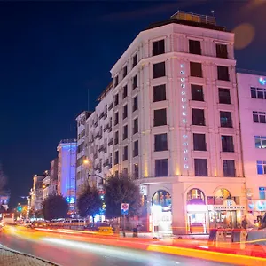 Four Seven فندق